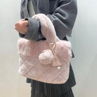 大人気♡ファーアイテム