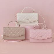 春のおでかけにぴったり♡優秀ウォレットショルダー